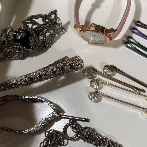 Accessories Bundle. - Picture 3 of 6